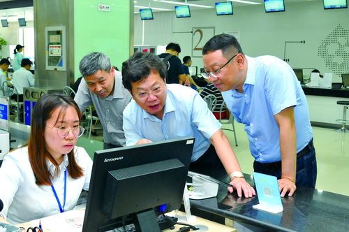 營造更優(yōu)營商環(huán)境，助推經(jīng)濟(jì)高質(zhì)量發(fā)展——江蘇省南京市市場監(jiān)管局助力復(fù)工復(fù)產(chǎn)，打好服務(wù)經(jīng)濟(jì)社會(huì)發(fā)展組合拳